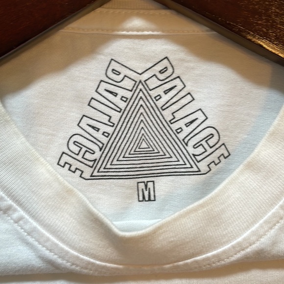 Palace
Palace Bankhead Tee White
Size: US M
Color: White
Condition: Used - Picture 2 of 10